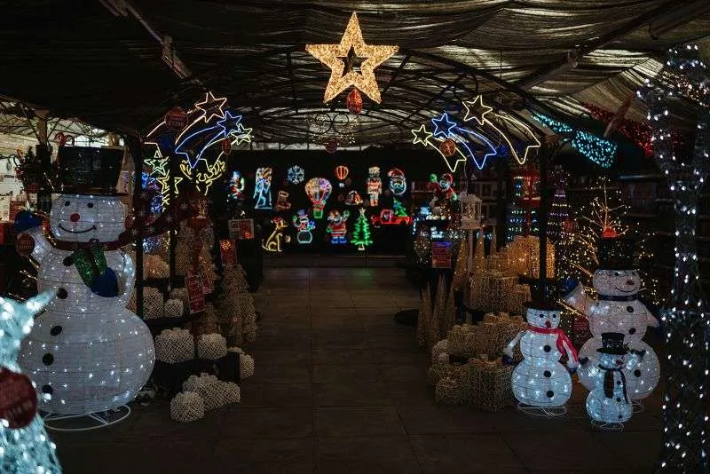 Front Page -Watersi Degarden Centre Sales 634522